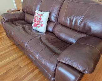 Dual elec reclining leather sofa 