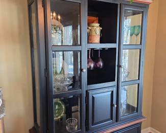 China cabinet 