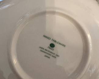 $68 - China for 4 Nikko 21 pieces