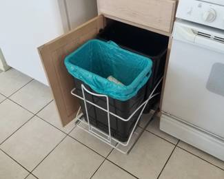 Kitchen cabinet feature: trash corral
