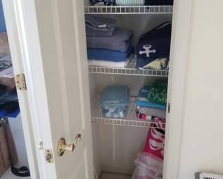 Towels & household supplies