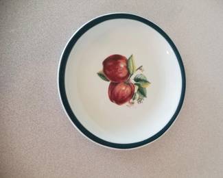 Dinnerware set detail