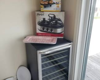 Frigidaire wine cooler; small kitchen appliances