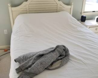 Cottage chic queen bed by Lexington Furniture