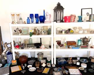 Collection of vases, trinket dishes and home decor 