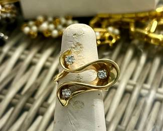 14k and diamond ring