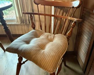 Vintage Tell City Chair Co. Maple Colonial Dining Set with Four Chairs