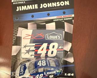 2018 Jimmie Johnson #48 Lowe's NASCAR Authentics Die-Cast Car