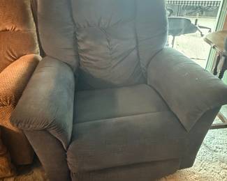 Signature Design by Ashley Camera Time Gray Fabric Recliner