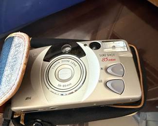 Canon Sure Shot 85 Zoom 35mm Film Camera