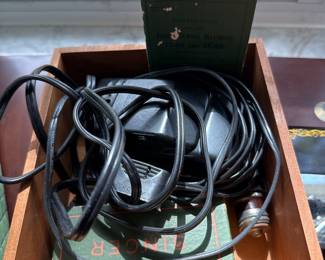 Singer 201 Sewing Machine in Cabinet