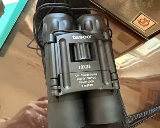 Tasco 10x25 #168RBD Binoculars