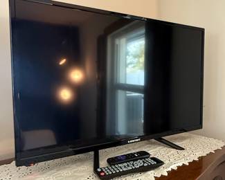 Element 32-inch 720p HD LED TV