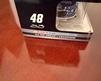 Lionel Racing Jimmie Johnson #48 Lowe's ProServices 2016 SS 1:24 Scale Die-Cast Stock Car - 1 of 873