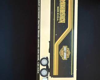 Harley-Davidson Tractor Trailer Locking Coin Bank 1:64 Scale
