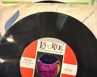 Johnny Nash - Cupid / Snoopy vs. The Red Baron 7" Vinyl Record