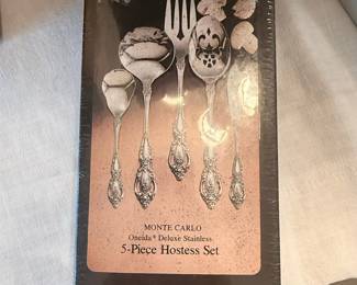 Oneida Deluxe Stainless Monte Carlo 5-Piece Hostess Set