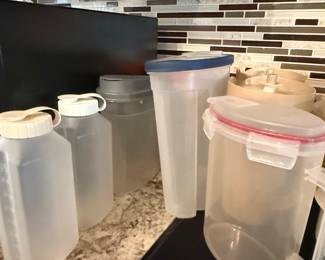 Tupperware Assorted Plastic Food Storage Containers