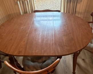 Vintage Tell City Chair Co. Maple Colonial Dining Set with Four Chairs