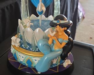 Disney Jasmine Wishing Well Peacock Fountain Figurine