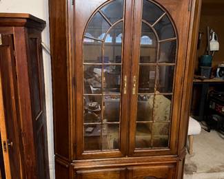 China cabinet 