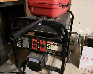 Generator and circular saw 