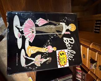 Antique Barbie case including Barbie’s and items 