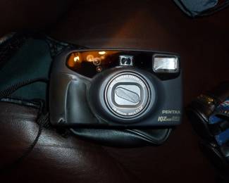 Pentax IQ Zoom