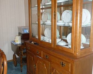 Thomasville China Cabinet
