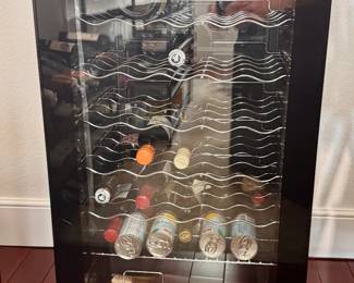 ROVSUN 34 Bottle Wine Cooler Refrigerator 17.5"D x 18.75"W x 33"H