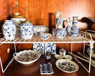 Meissan Blue Onion Pieces