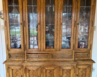China cabinet, lights, 