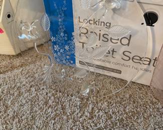 Large Clear Pressed Glass Floral Serving Platter