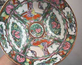 Rose Medallion Bowl, perfect Condition 