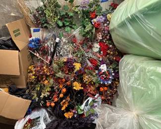 Artificial Flower Craft Supply Lot Patriotic Wreath Decor Floral Stems Estate