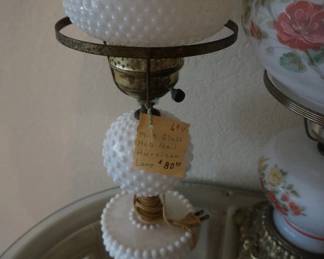 MILKGLASS HOBNAIL LAMP 