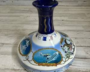 USS Langley CV-1 Naval Aviation Commemorative Porcelain Vase Military Aircraft