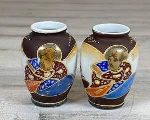Pair Vintage Occupied Japan Hand Painted Porcelain Mini Vases
