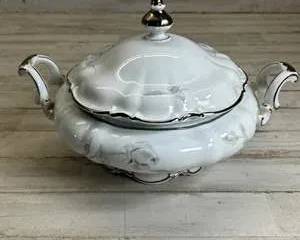 Hutschenreuther Selb Bavaria Germany Porcelain Covered Tureen Silver Floral Pattern