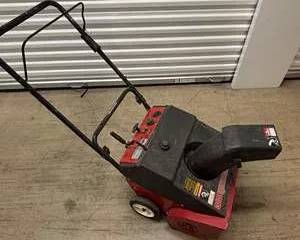  MTD 3/21 Two-Cycle Gas Snow Blower Model 316-140-302