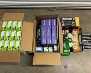  Large Lot LED Light Bulbs Flashlights Puck Lights TapLight Mixed Lighting Supplies