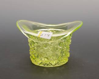 FENTON DAISY BUTTON URANIUM GLASS TOPHAT