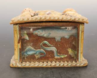 VICTORIAN SHELL ART SEWING/ TRINKET BOX