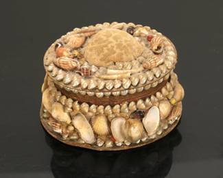 VICTORIAN SHELL ART SEWING/ TRINKET BOX