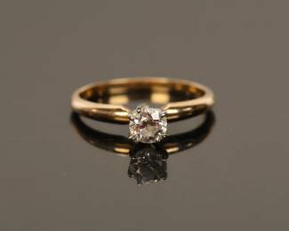 14K GOLD & DIAMOND SOLITAIRE RING
