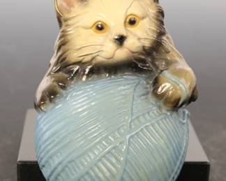 CHALKWARE KITTEN STRING HOLDER