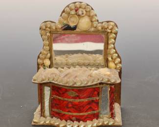 VICTORIAN SHELL ART SEWING/ TRINKET BOX