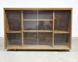 MCM SILVERTON HUTCH TOP- SLIDING GLASS -SHELVES