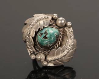 STERLING & TURQUOISE NATIVE AMERICAN RING