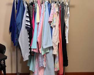 WOMEN'S CLOTHING L-XL